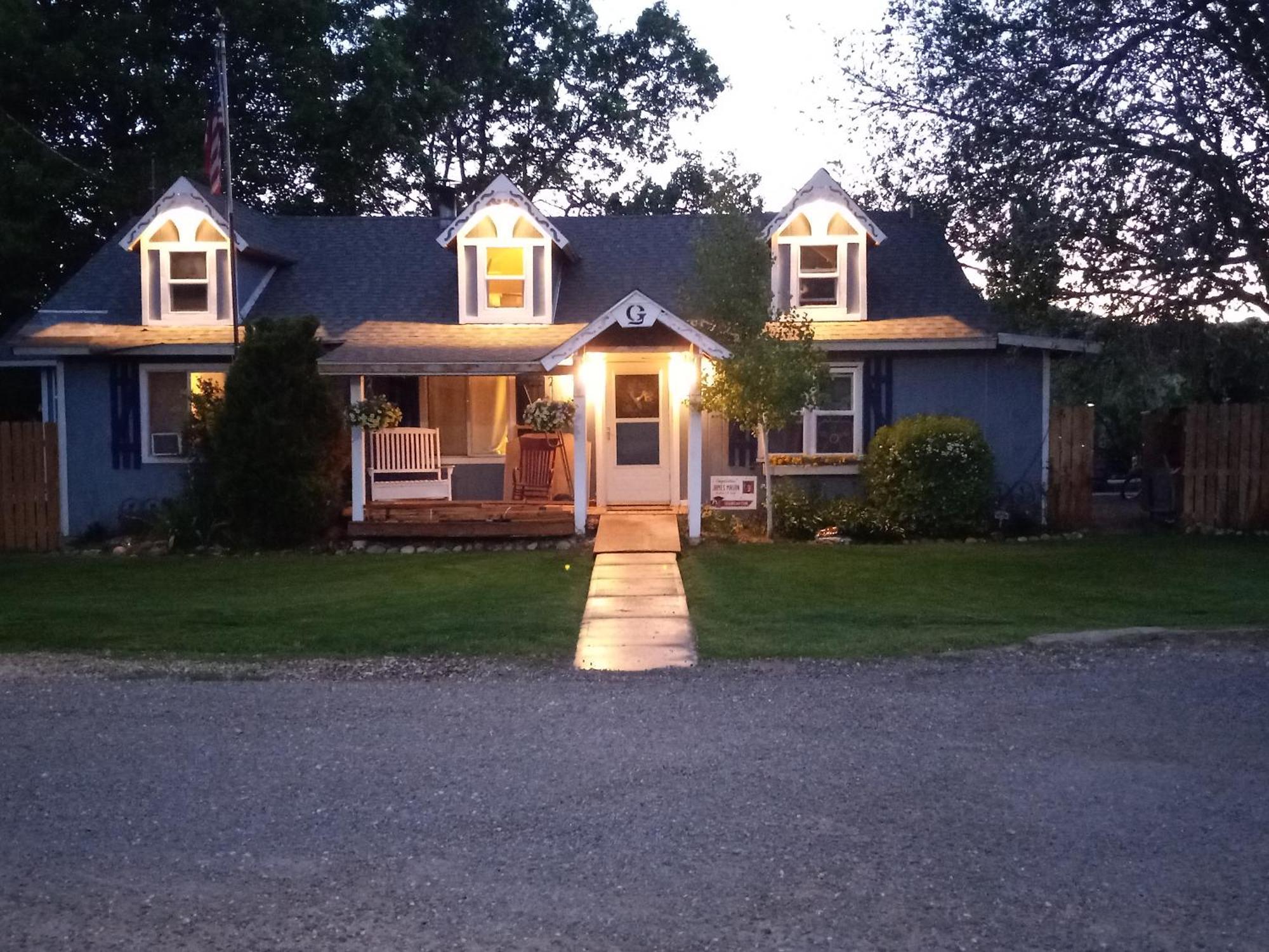 The Goulding Cottage And Farm - 4 Beds, 3 Baths Henrieville Exterior photo